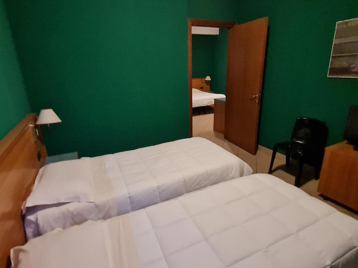 Modo Hotel Верчели Екстериор снимка